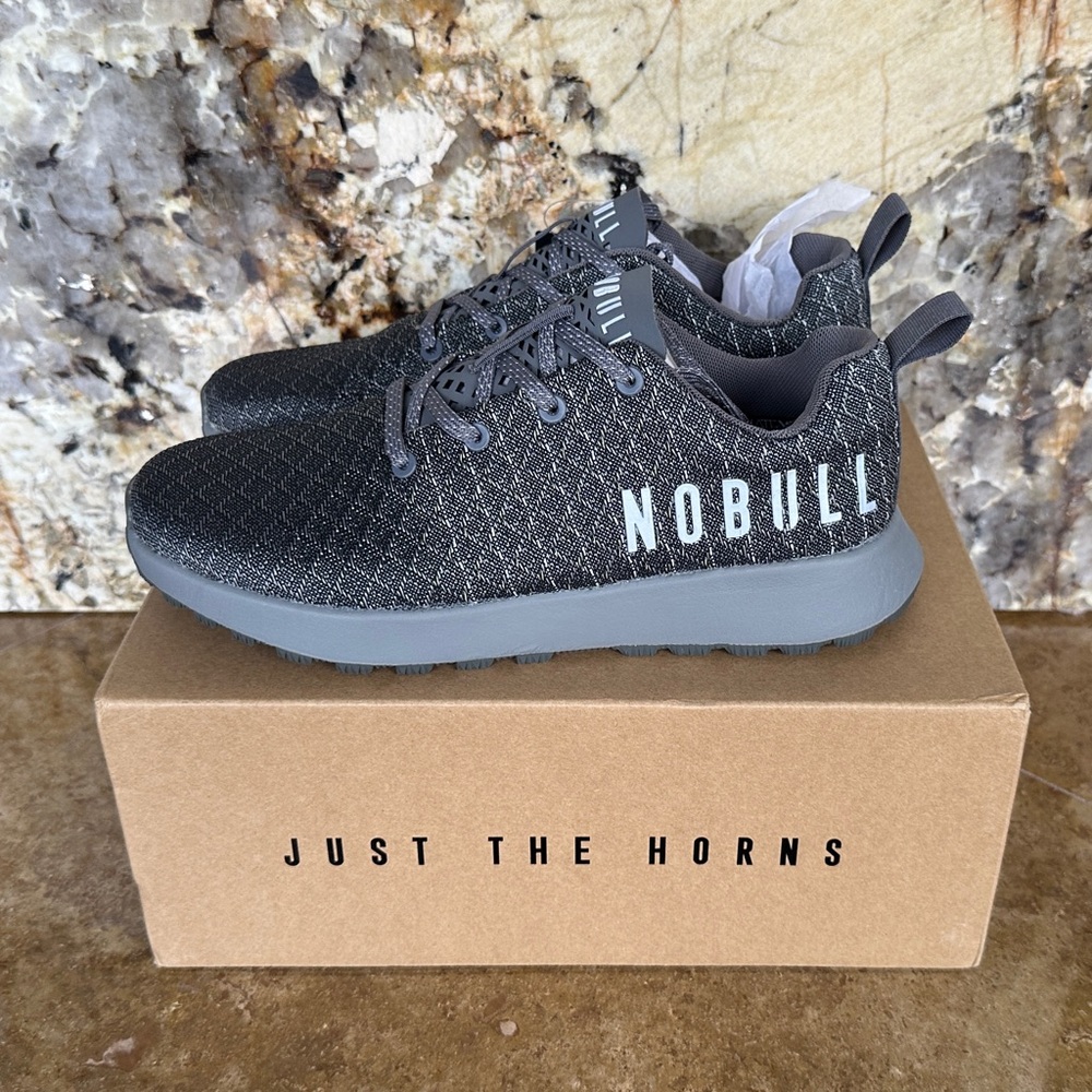 Nobull women’s Matryx Trail Runner Size 8